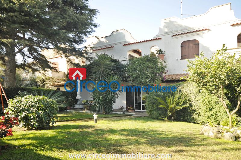 Villa bifamiliare via molella 