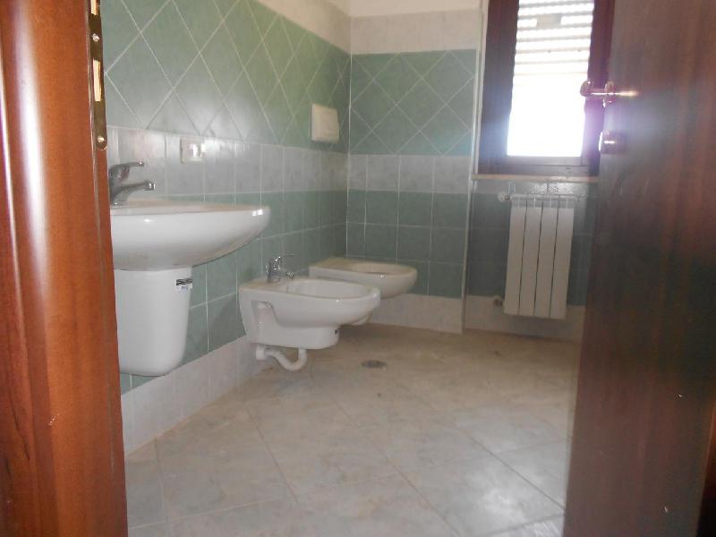 Appartamento VIA DELLE CAMELIE  - foto 3