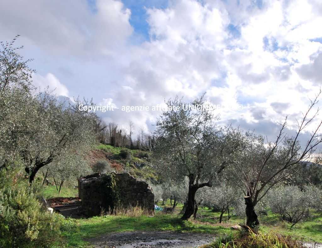 Casa indipendente, Santo Stefano di Magra