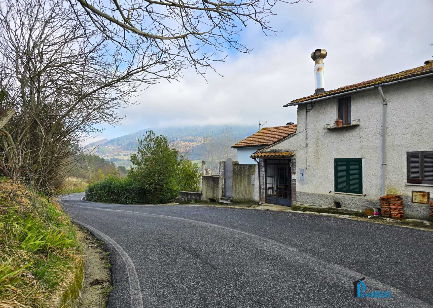 Casa indipendente in Vendita a Stroncone Località Coscarone