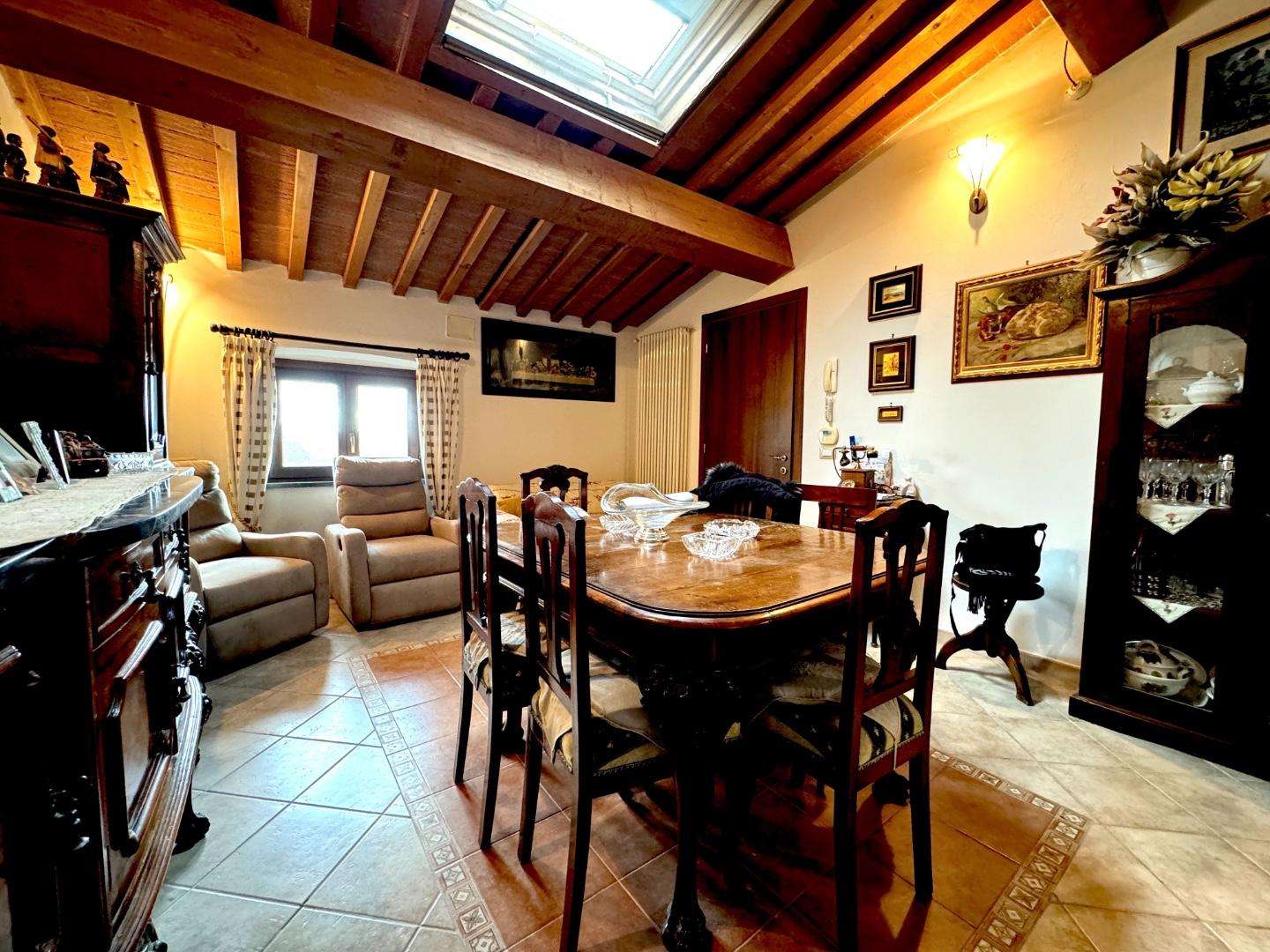 Casa Bi - Trifamiliare in Vendita a Cascina Via del Borghetto,