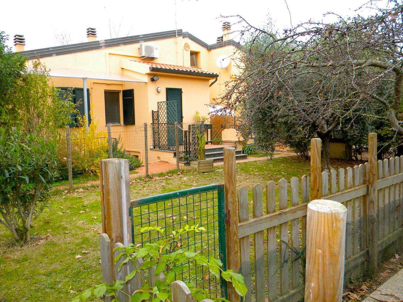 Villa in Vendita a San Giuliano Terme Via E. Fermi Campo,