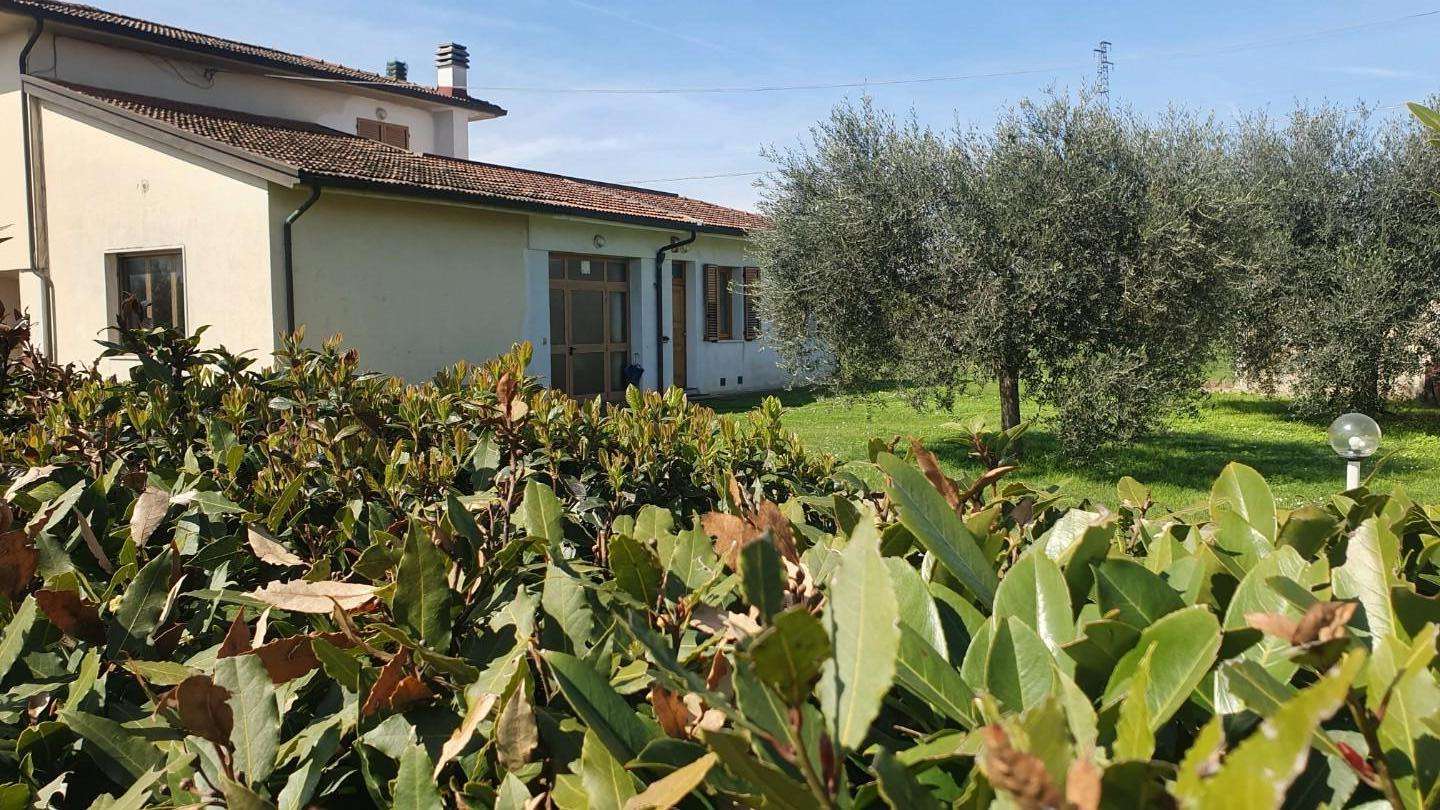 Casa Bi - Trifamiliare in Vendita a Empoli Via Piovola, 61