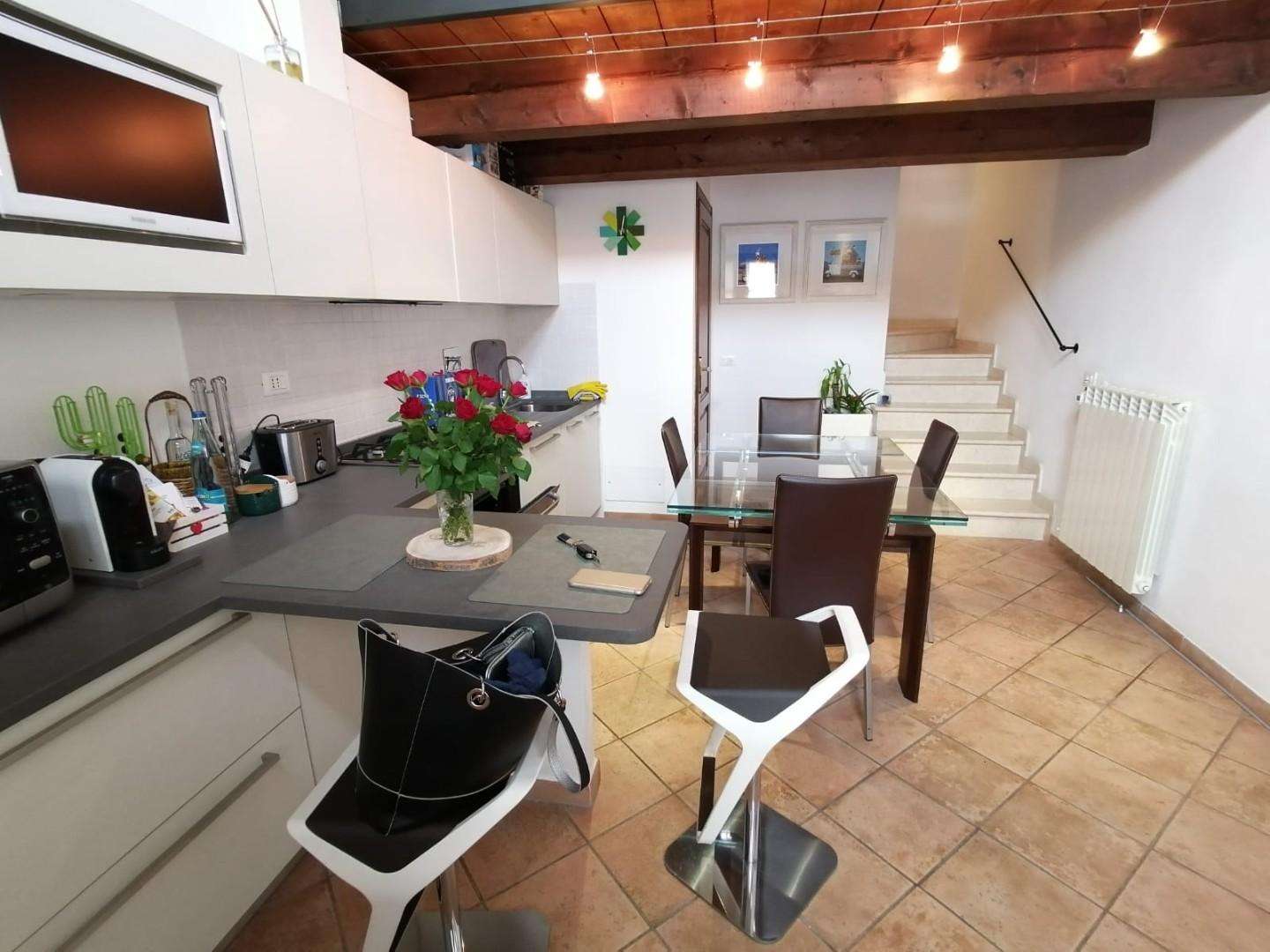 casale in vendita a Cascina in zona Navacchio