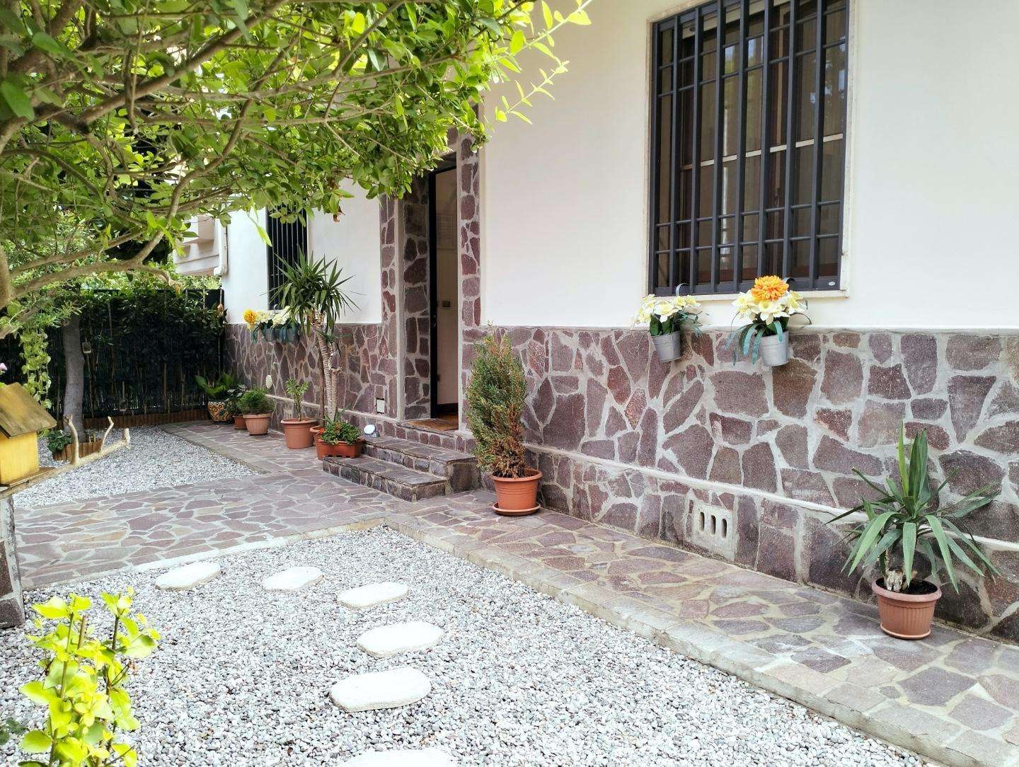 Casa Bi - Trifamiliare in Vendita a Livorno Via del Giaggiolo,