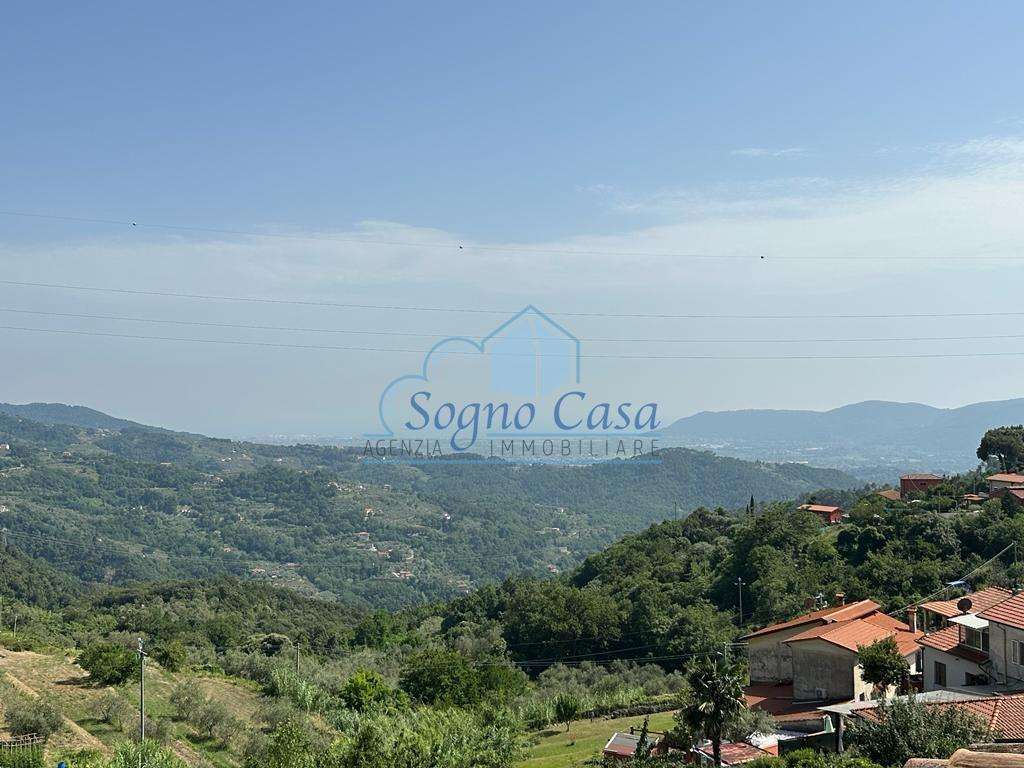 casa semindipendente in vendita a Fosdinovo in zona Canepari