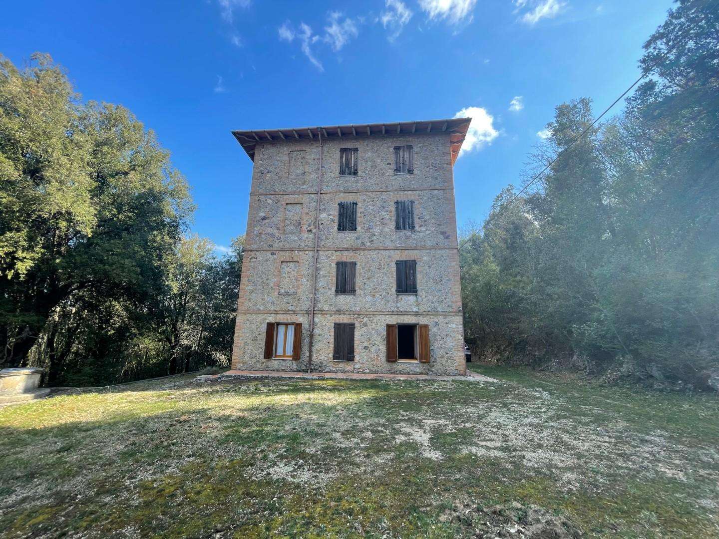 Porzione di casa, Sovicille