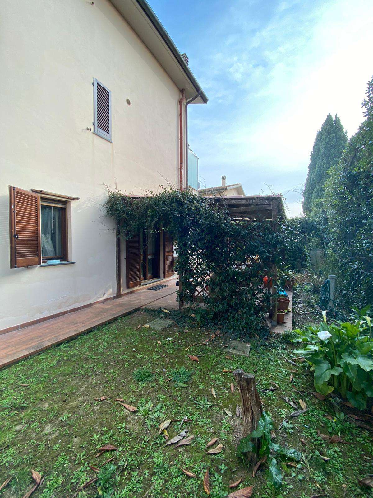Appartamento in Vendita a Cascina Via Vecchia Fiorentina, 256
