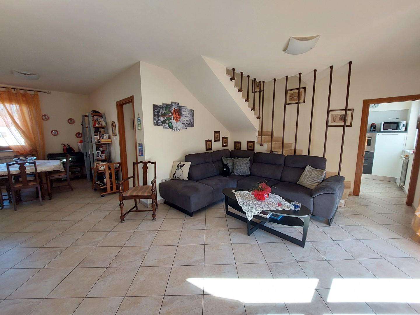 Porzione di casa Via Colombera,, Carrara