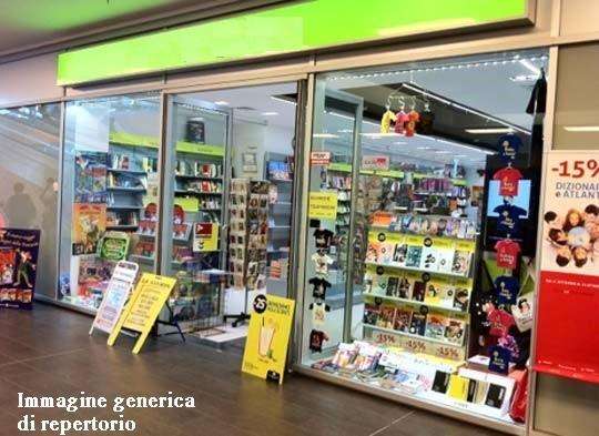 Attività  commerciale Tirrenia, Pisa