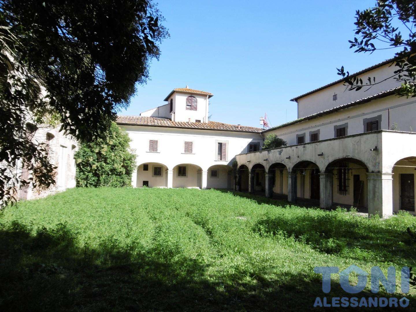 Villa in Vendita a Empoli Via Piovola,
