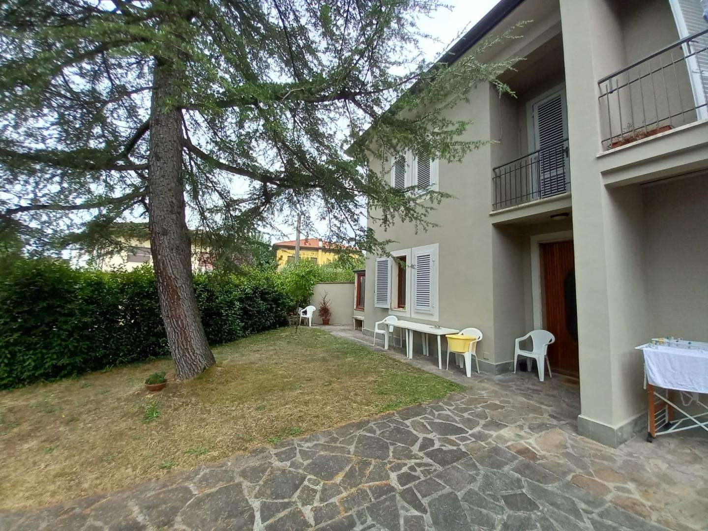 Casa Bi - Trifamiliare in Vendita a Capannori Camigliano,