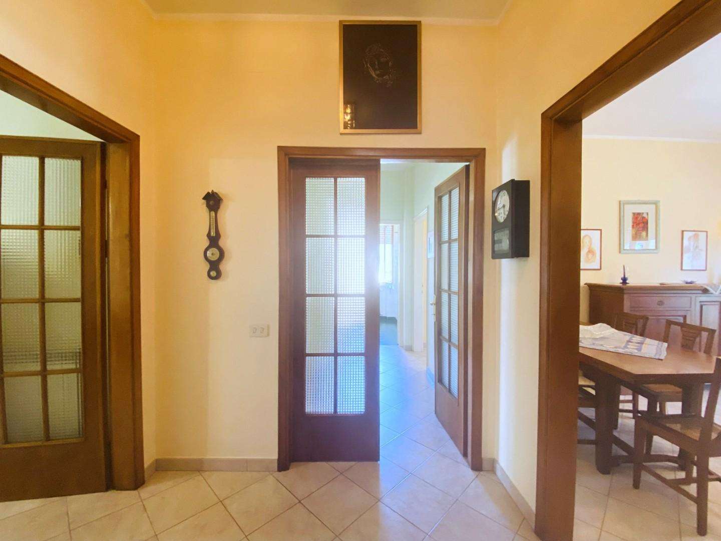 Appartamento in Affitto a Camaiore Via Papa Leone XIII, 33