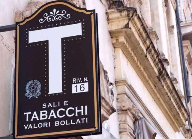 Attività  commerciale Via Niccolò Machiavelli,, Pietrasanta