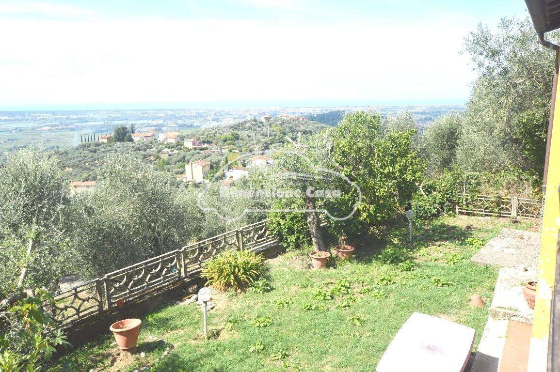 casa indipendente in vendita a Massarosa in zona Massaciuccoli