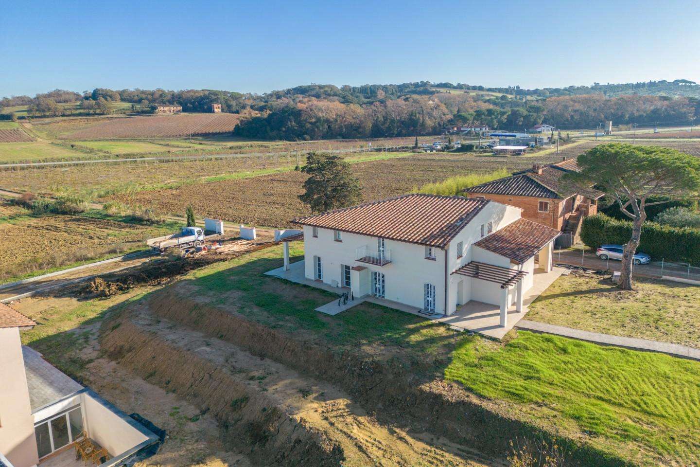 Casa Bi - Trifamiliare in Vendita a Ponsacco Via delle Colline per Legoli, 4