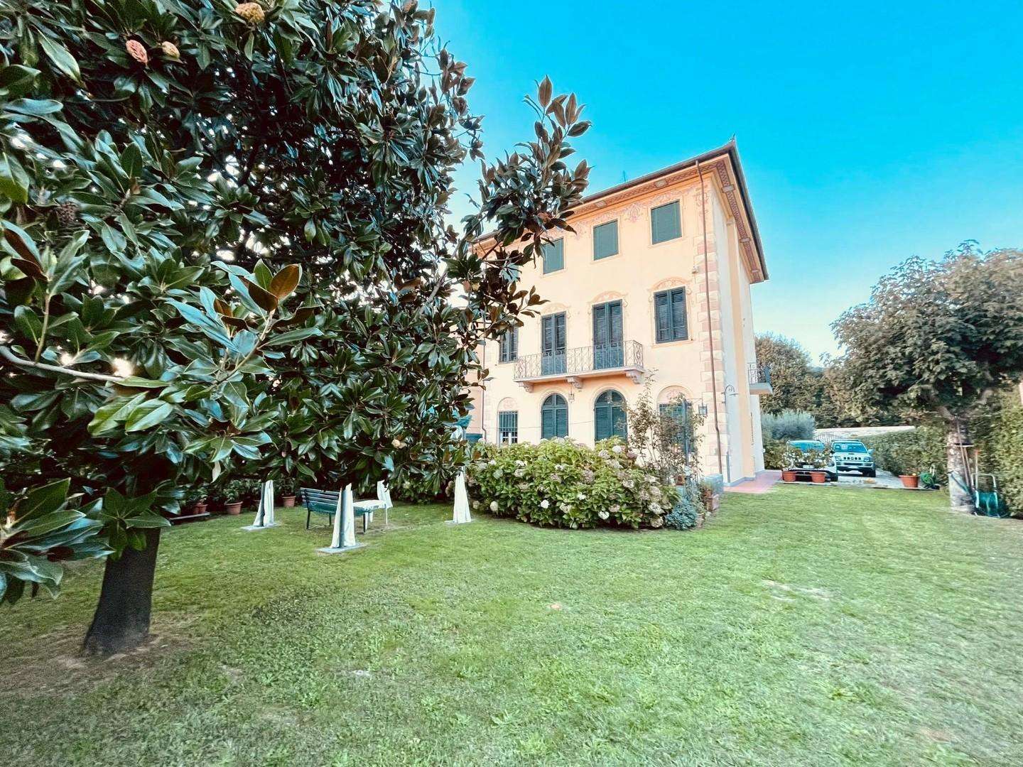 Villa in Vendita a Capannori Via del Giardinetto,