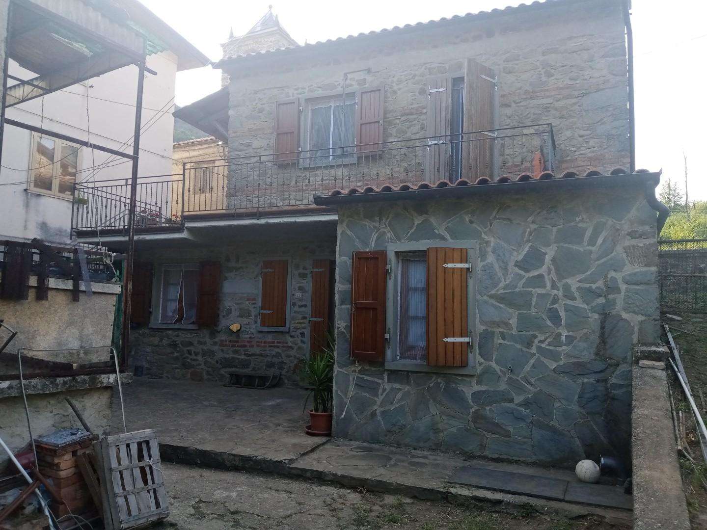 Palazzo - Stabile Nardi, Licciana Nardi