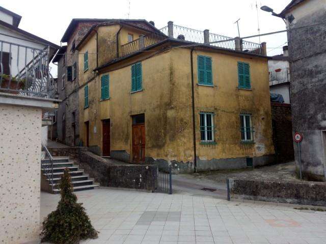 Casa Bi - Trifamiliare Aulla, SS, Aulla