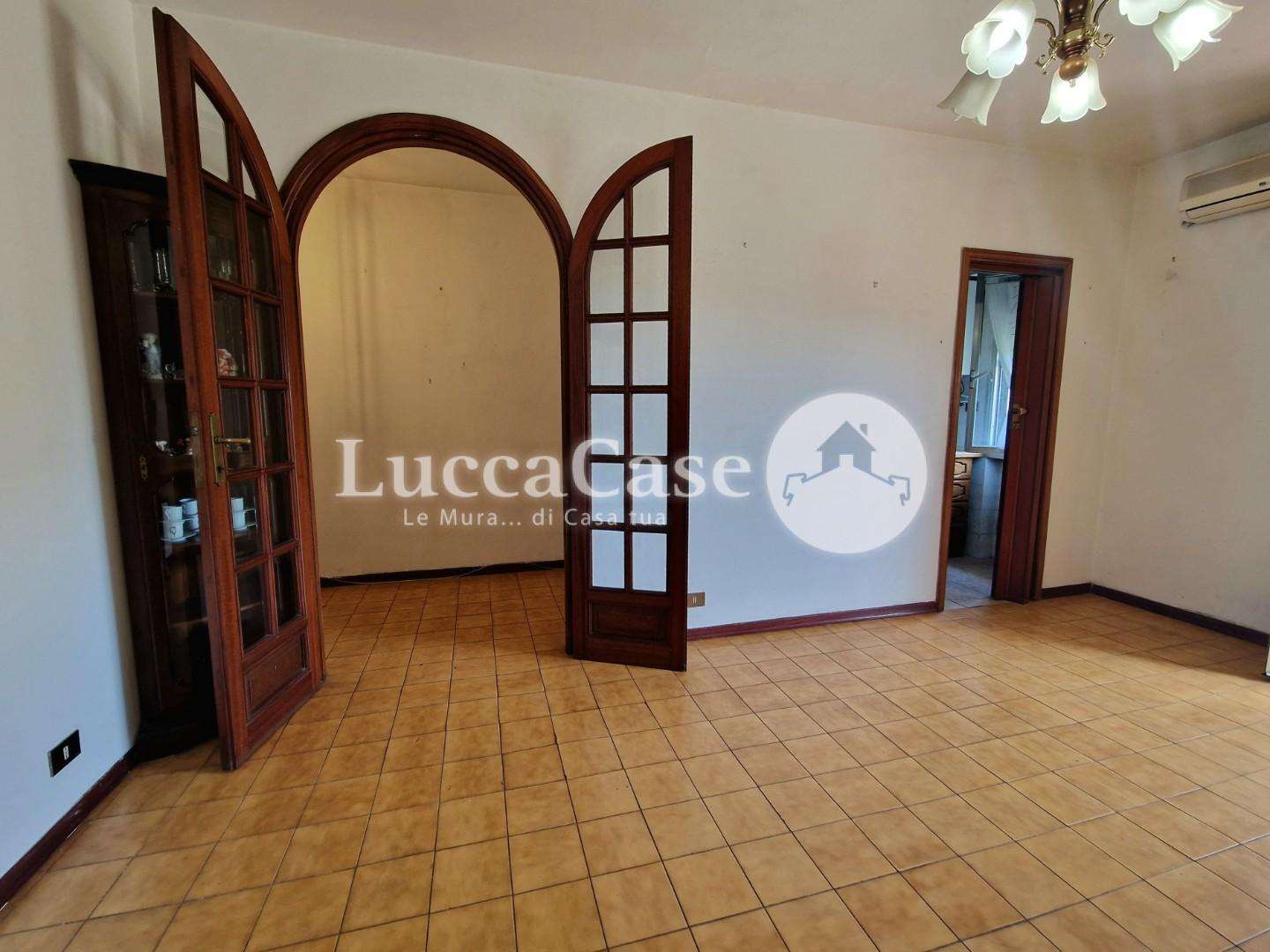 Appartamento in Vendita a Lucca Via di Mugnano, 144