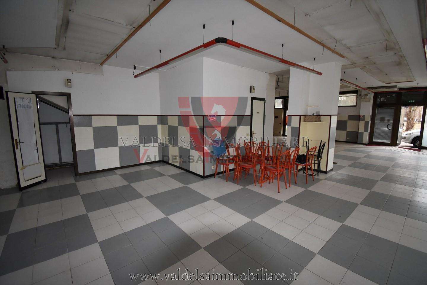 Locale commerciale, Poggibonsi