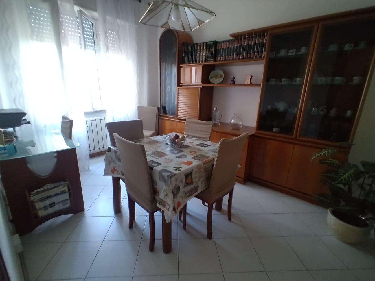 appartamento in vendita a Carrara in zona Centro Città