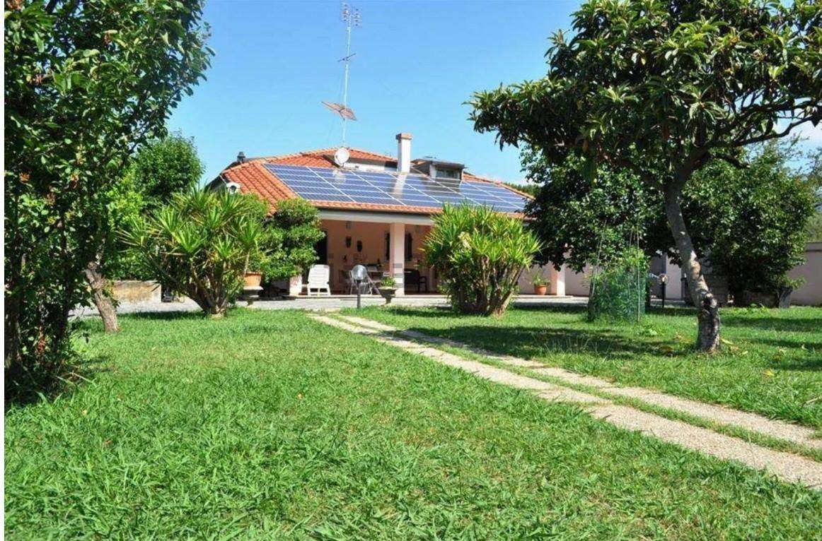 Villa Via Bigioni,, Carrara