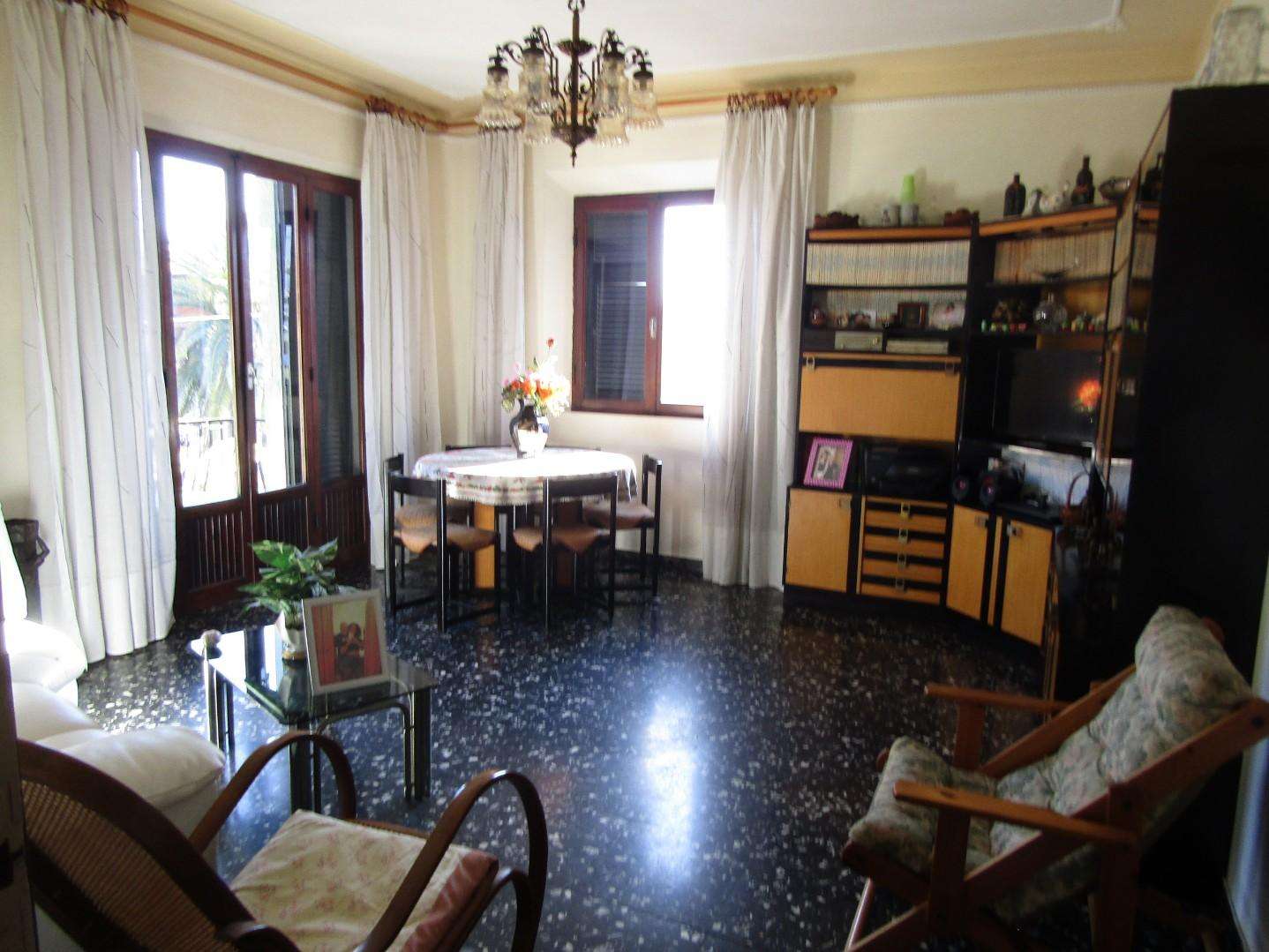 Casa Bi - Trifamiliare in Vendita a Carrara Via Covetta,