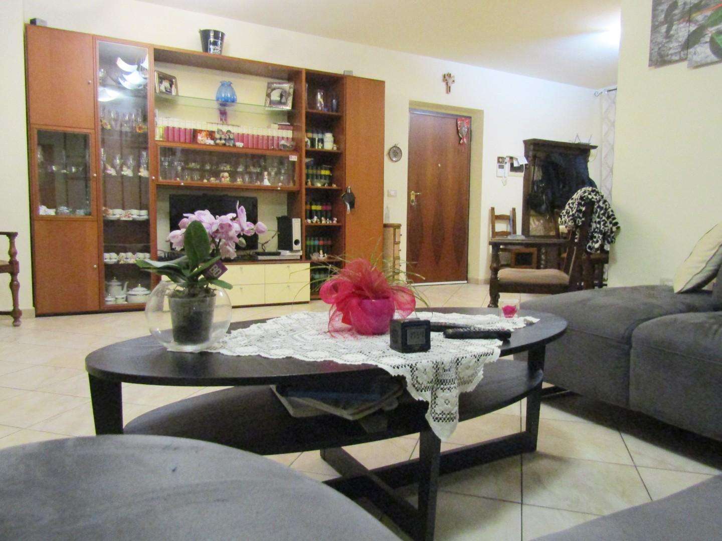 Porzione di casa Viale Domenico Zaccagna,, Carrara
