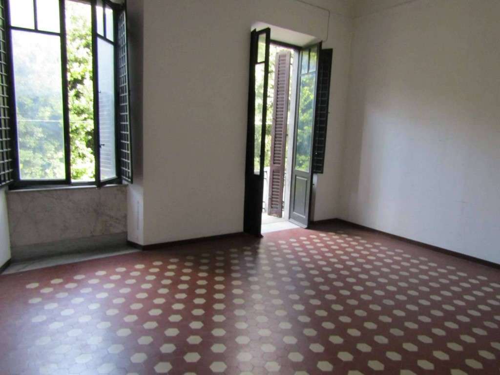 Appartamento in Vendita a Carrara Via Don Giovanni Minzoni, 54033