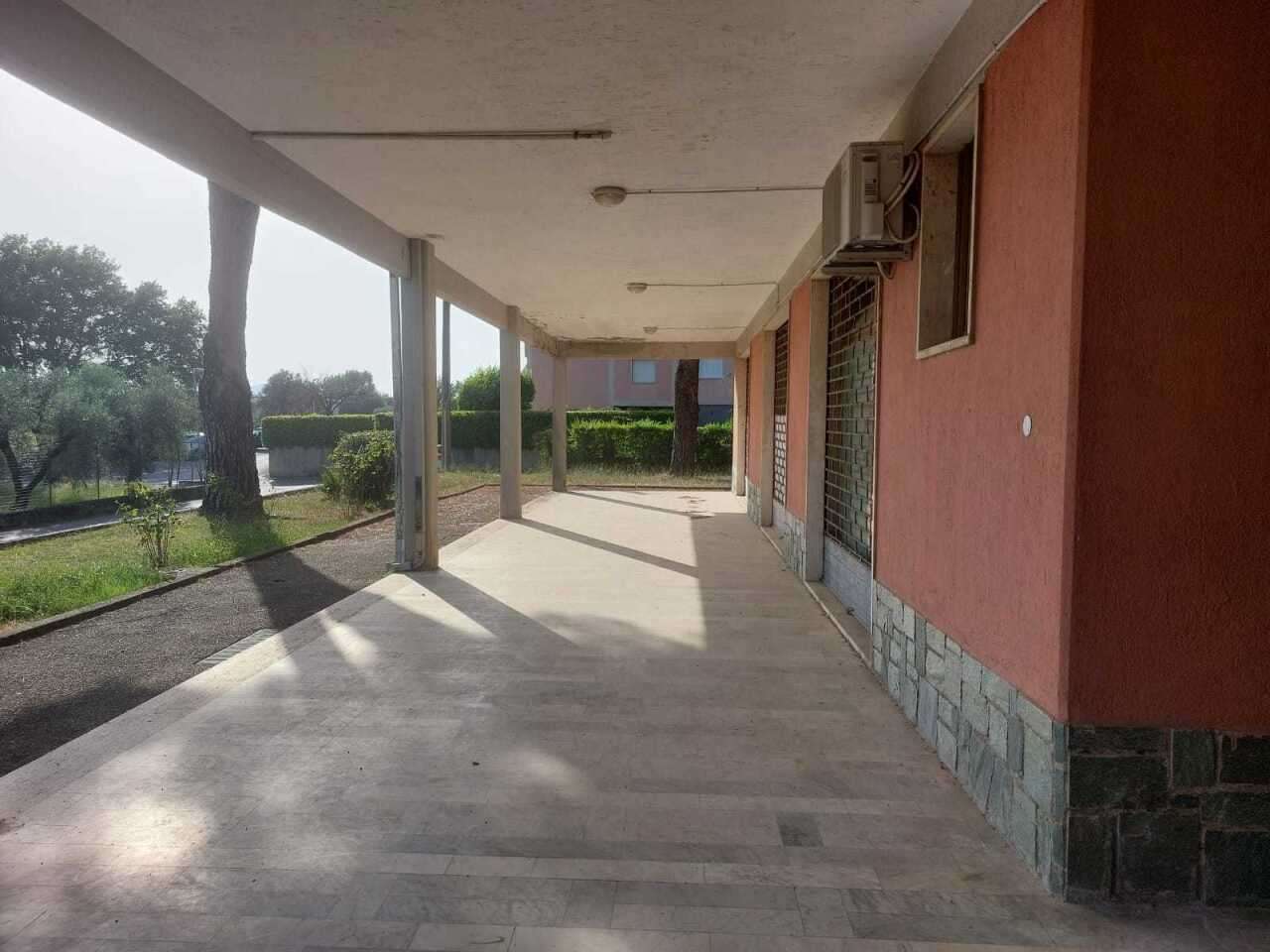 Locale commerciale, Castelnuovo Magra