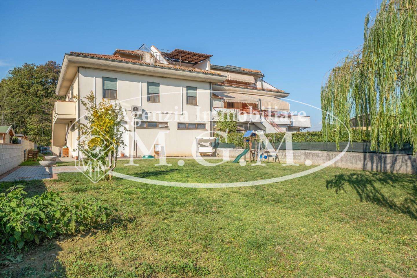 Porzione di casa in Vendita a Bientina Via Val di Nievole, 70