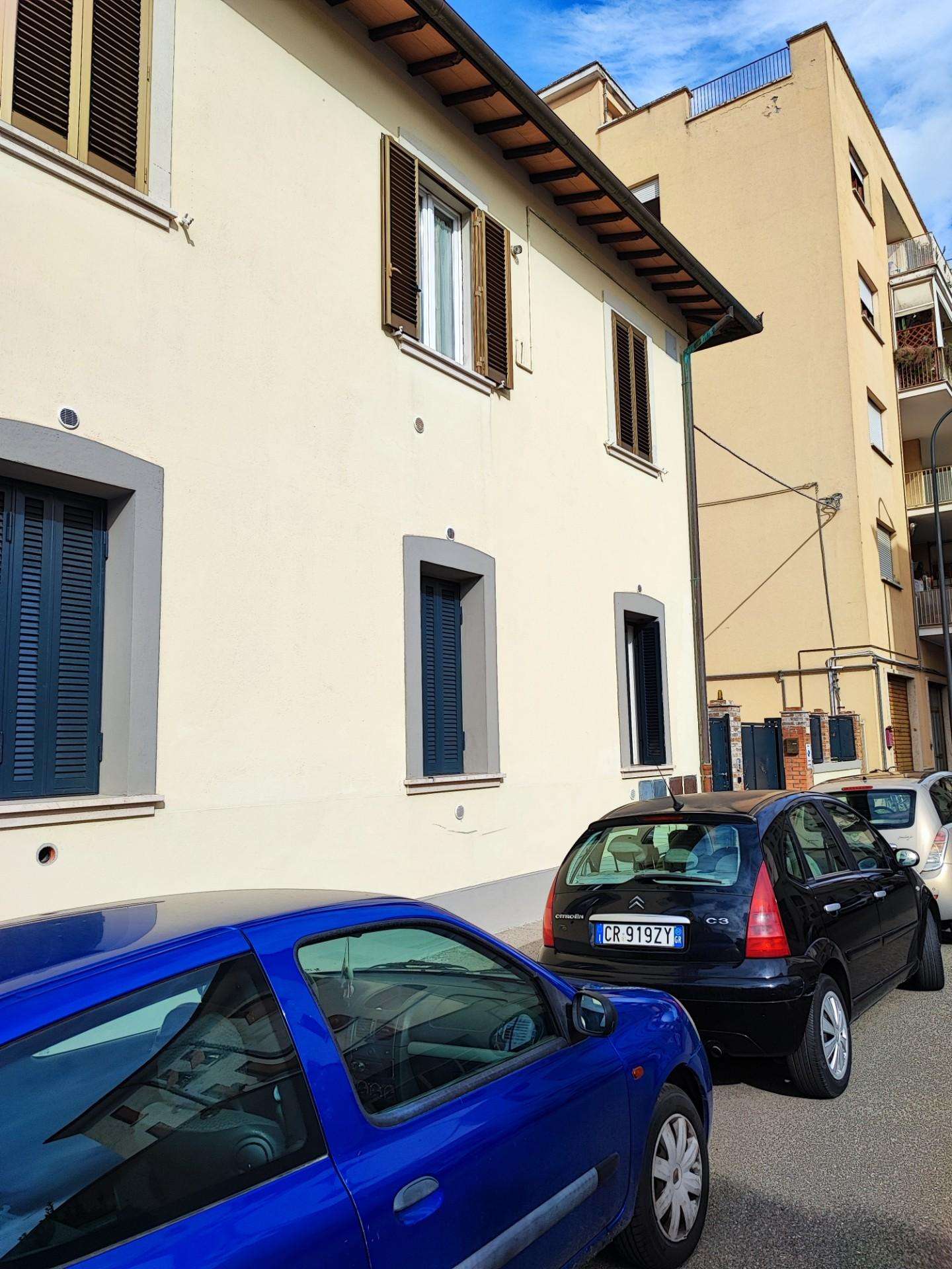 Casa Bi - Trifamiliare in Vendita a Grosseto Via Trento,