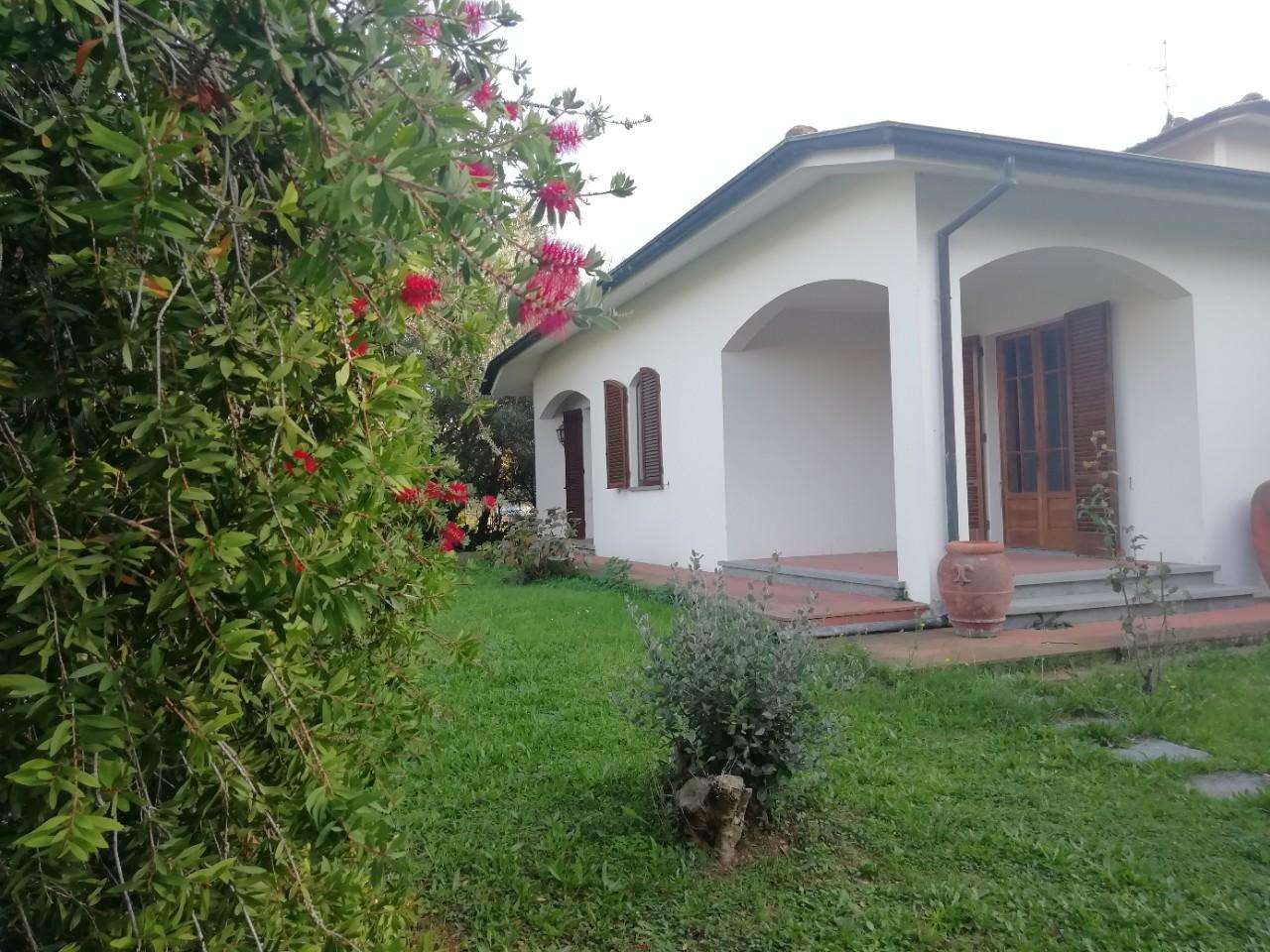 Villa in Vendita a Cascina Via Tosco Romagnola,