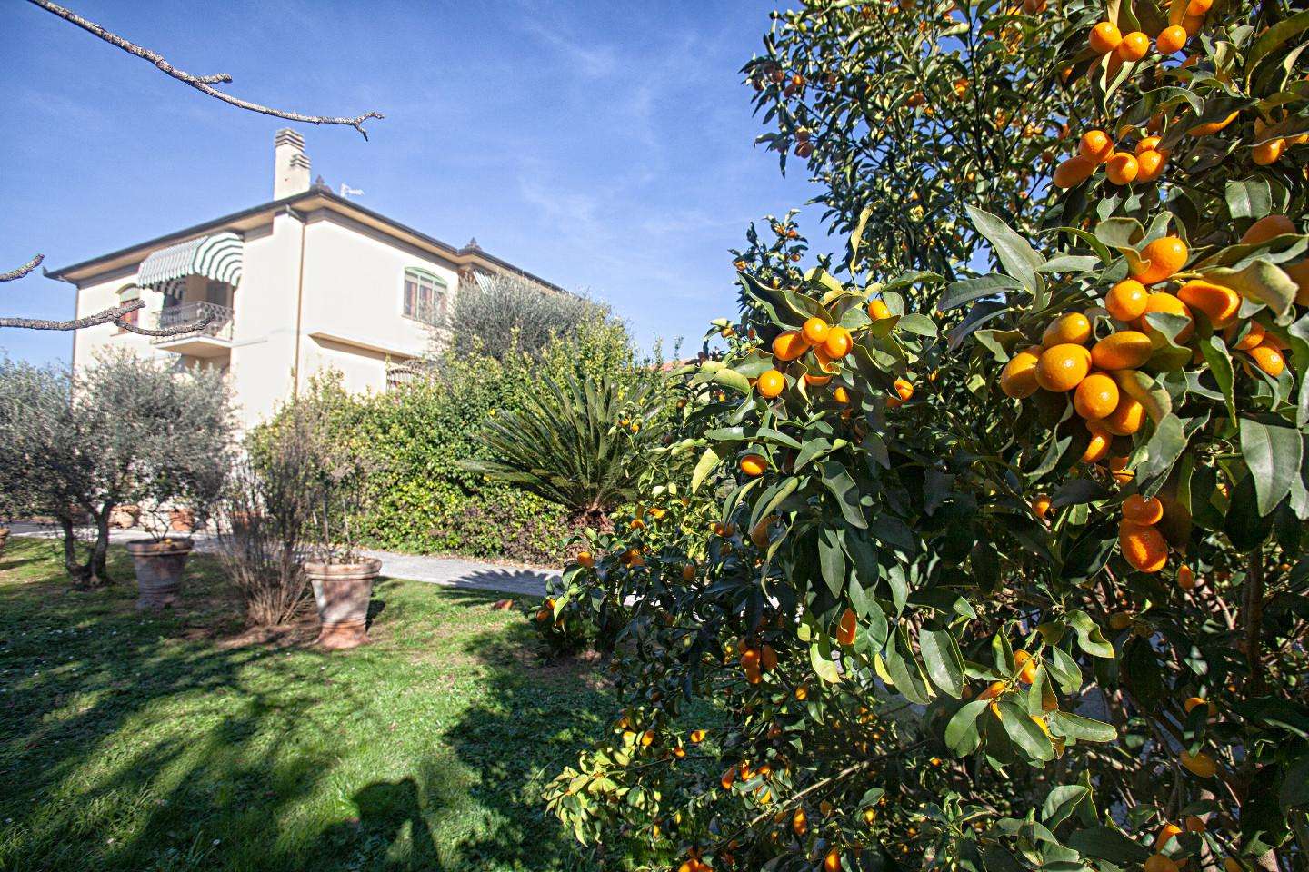 Villa in Vendita a San Giuliano Terme Via A. De Gasperi,