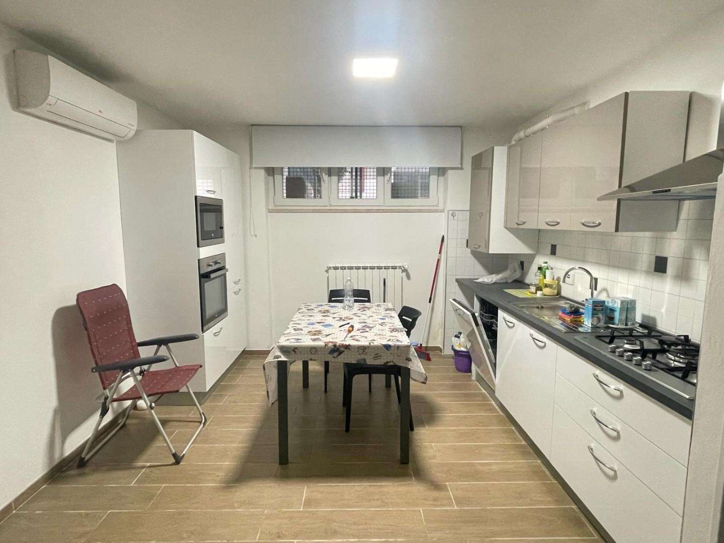 Appartamento Via delle Pinete,  22, Carrara