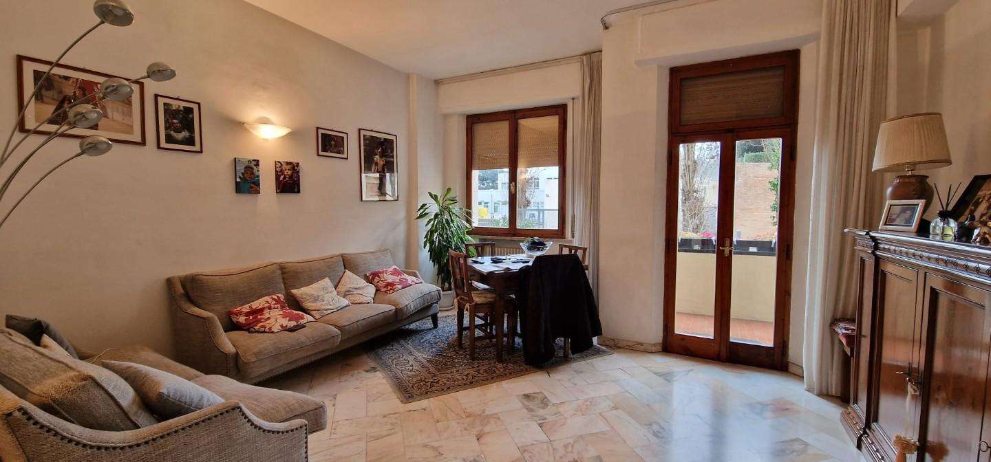 Appartamento in Vendita a Siena Via Nino Bixio, /A