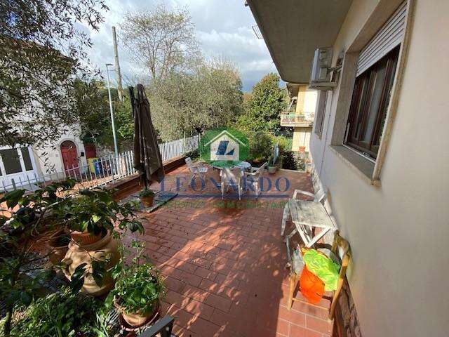 Villa Via Giuseppe Verdi,, Massa e Cozzile