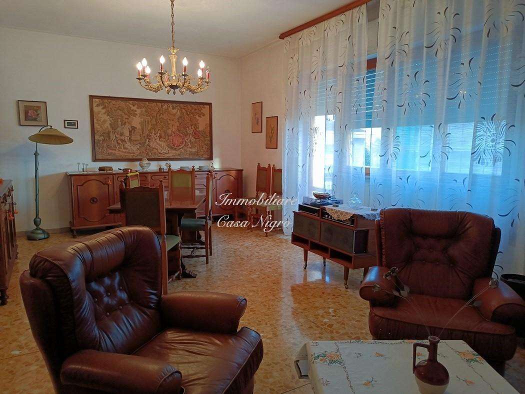 Appartamento in Vendita a Viareggio Via Dei Partigiani, 26