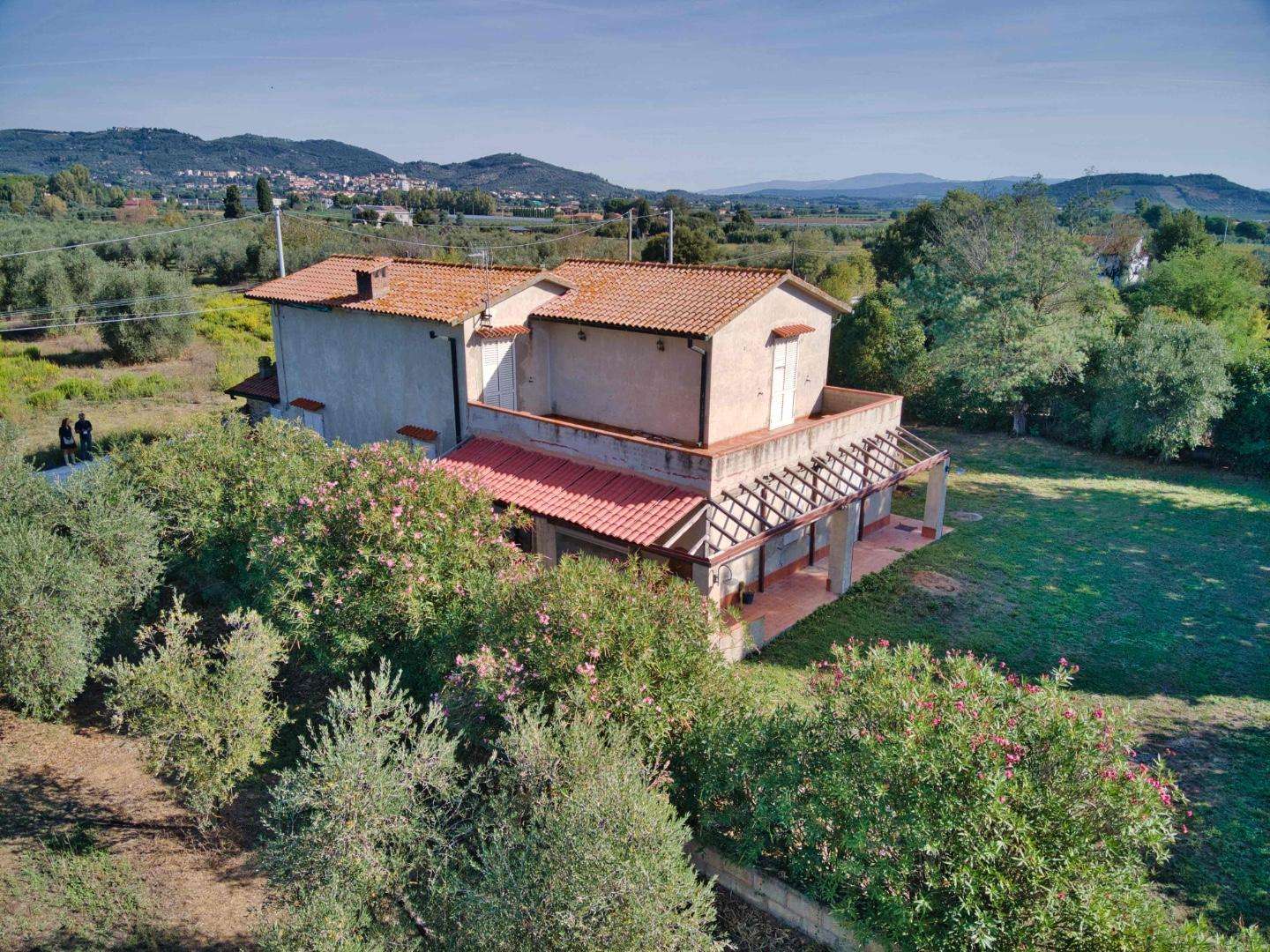 Casale Località Poggetto,  35, Suvereto