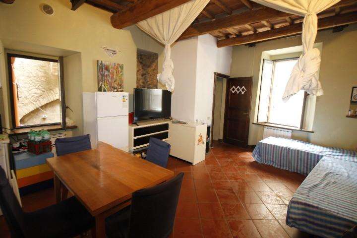 Appartamento in Vendita a Colle di Val d'Elsa Via Giuseppe Mazzini,