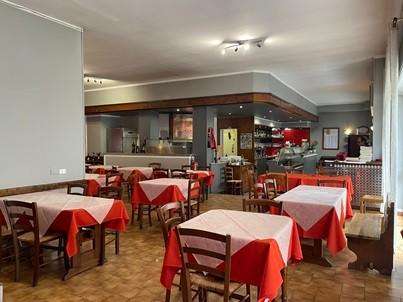 Ristorante - Pizzeria in Vendita a Cavour Corso Guglielmo Marconi, 18