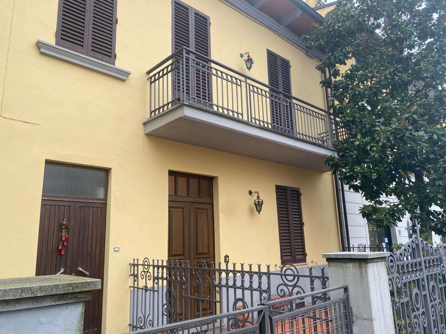 Palazzo - Stabile in Vendita a Arezzo Via Fiorentina,