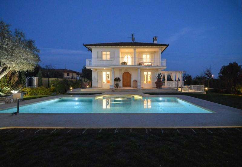 Villa Via Vaiana,  69, Pietrasanta