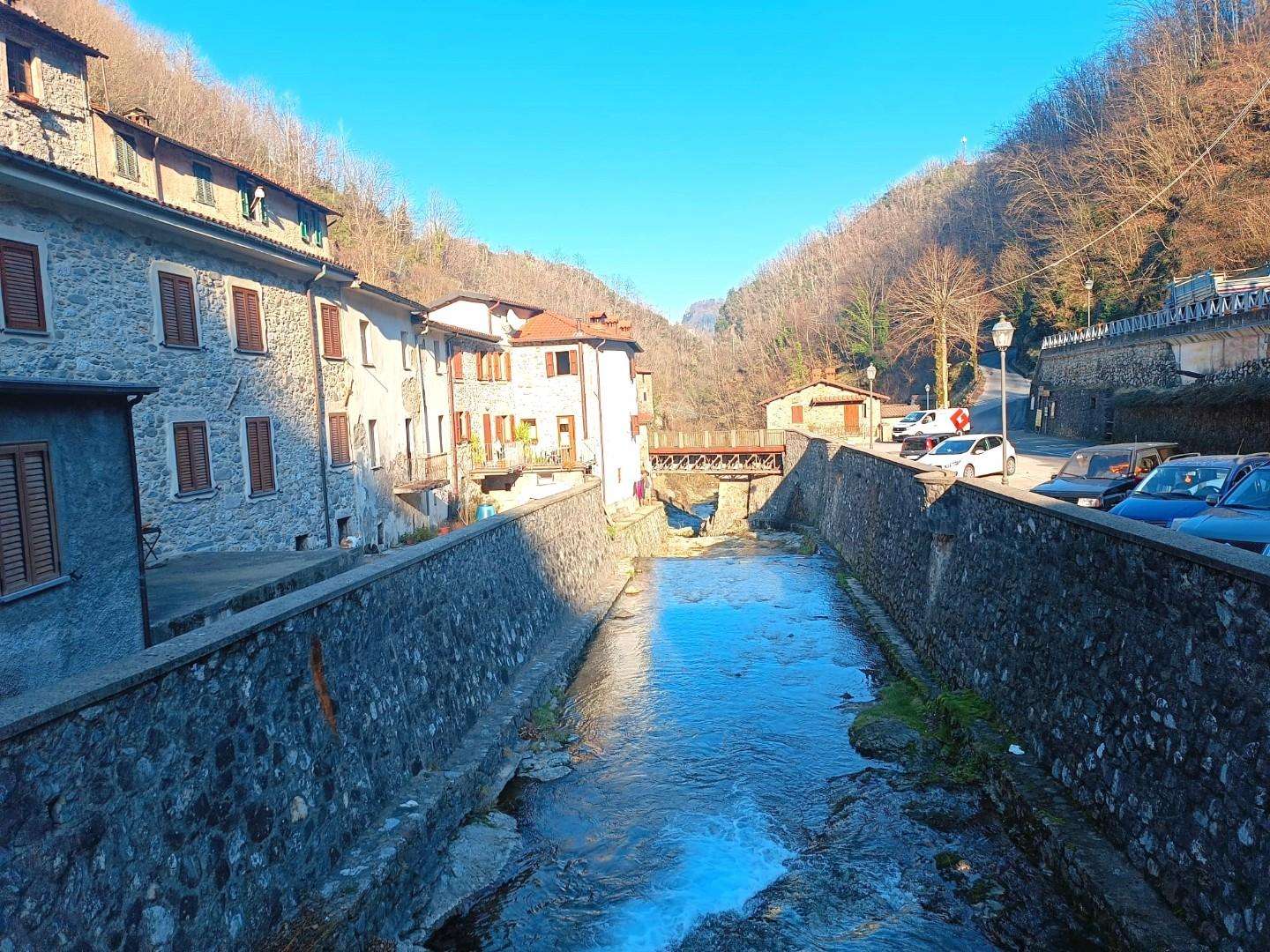 Palazzo - Stabile Fornovolasco LU,, Fabbriche di Vergemoli