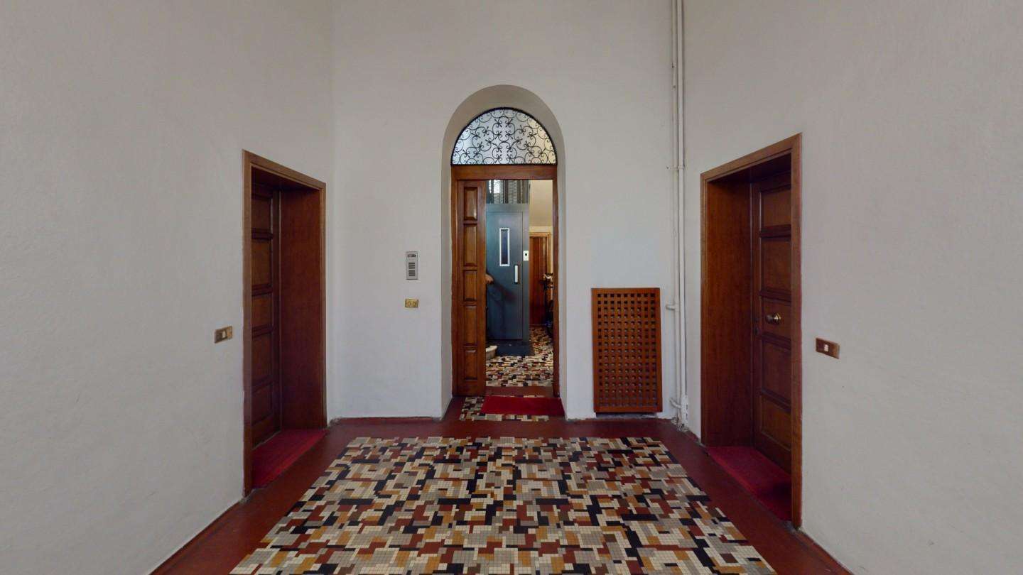 Palazzo - Stabile in Vendita a Pisa Via Benedetto Croce,