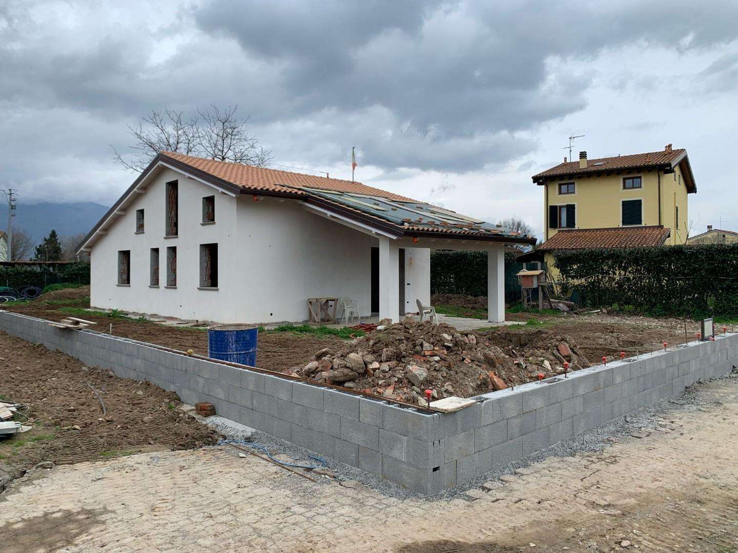 Villa in Vendita a Capannori LU