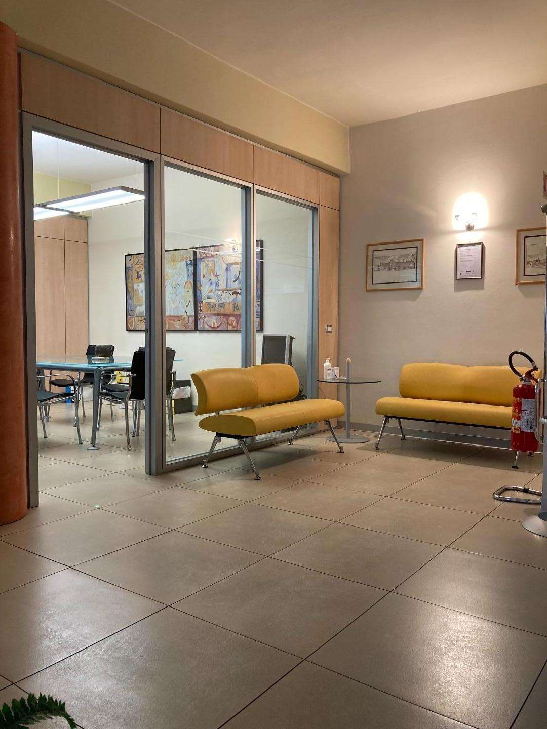 casale in vendita a Cascina