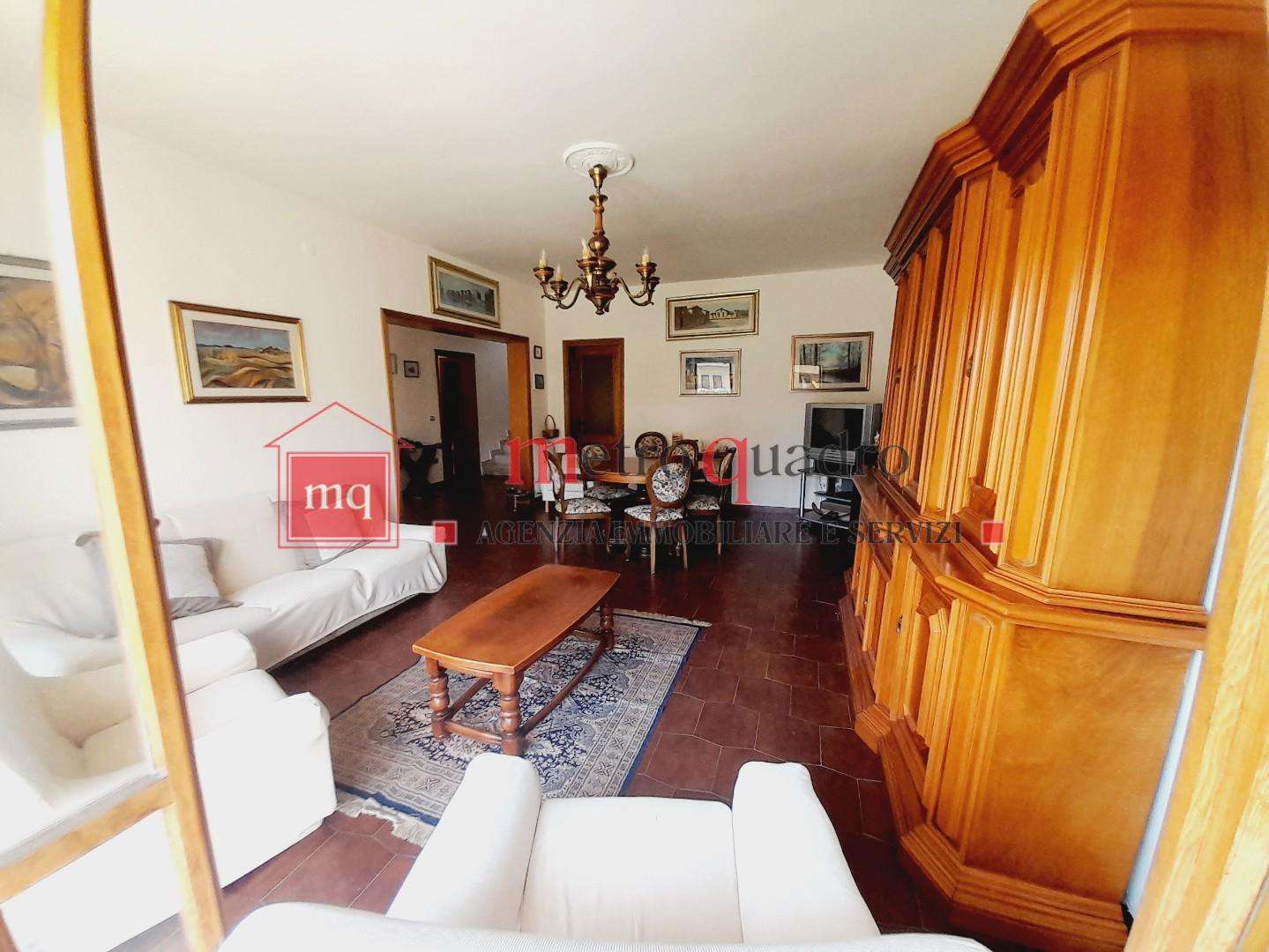 Casa Bi - Trifamiliare in Vendita a Pisa Via Livornese,