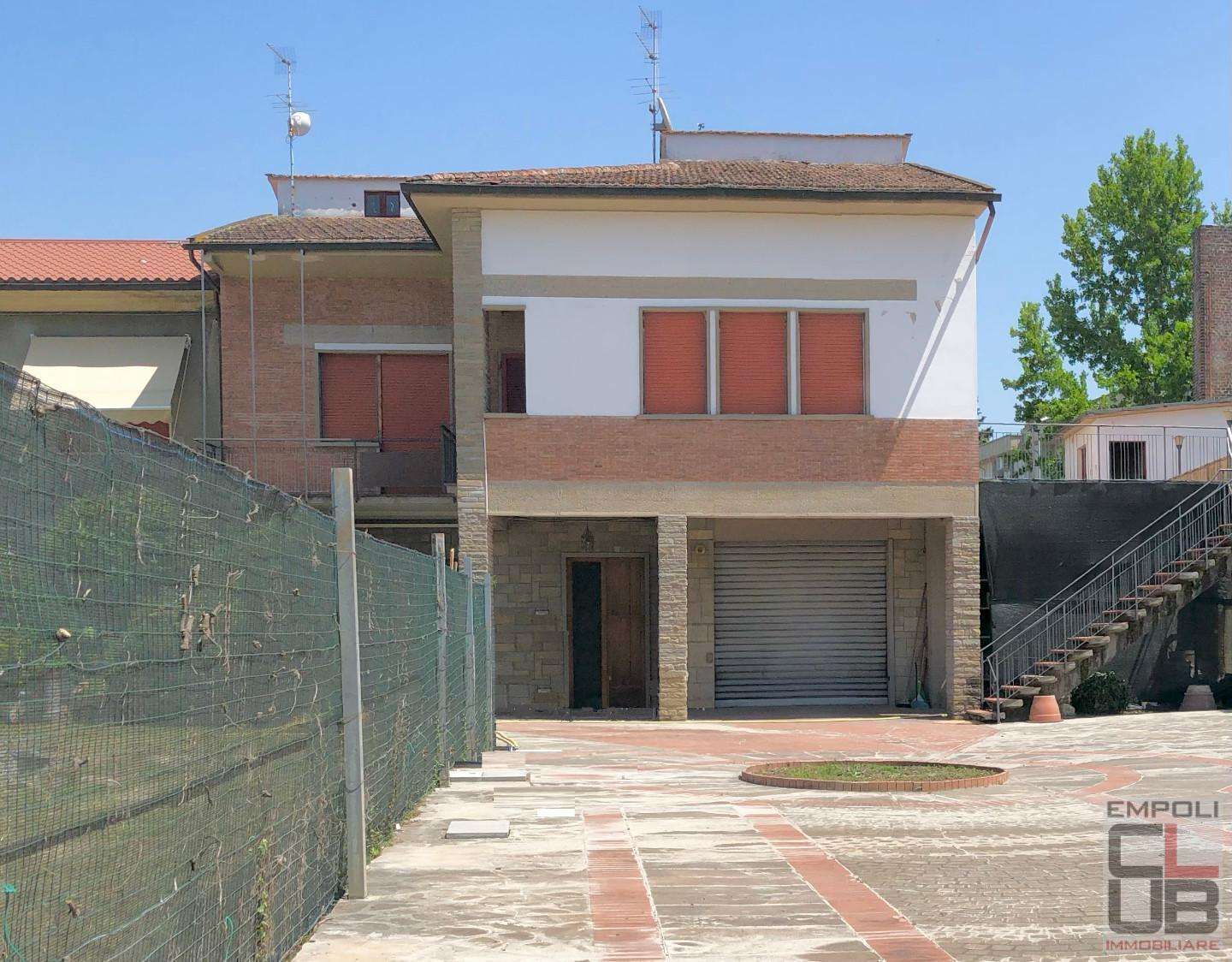 Casa Bi - Trifamiliare in Vendita a Empoli Via Raffaello Sanzio, 200